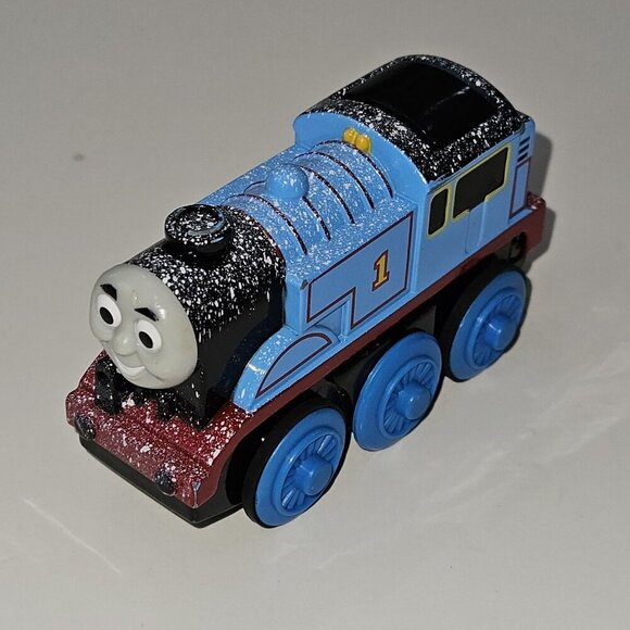 Snow-Covered Thomas Tank Engine Battery Operated Motorized Diecast Train TESTED - Picture 1 of 11